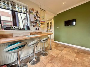 Photo 7- click for photo gallery